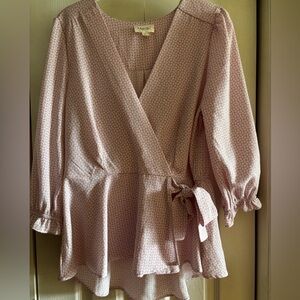 Meraki Pink and White Patterned blouse. L.
